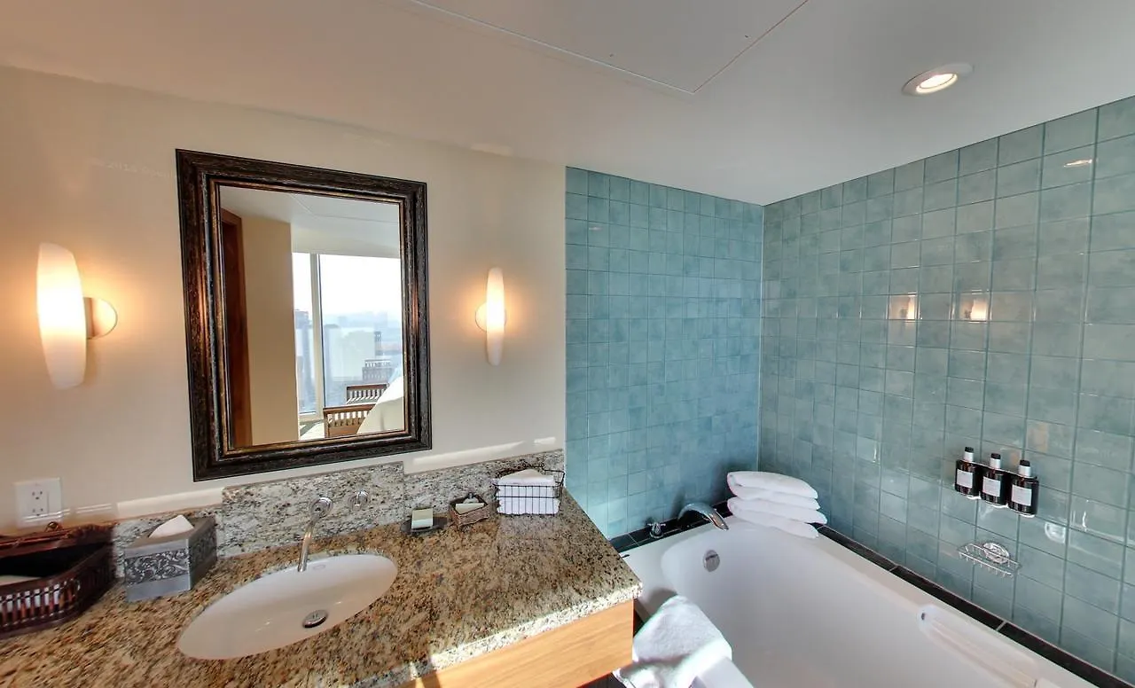 Embarc Vancouver Resort